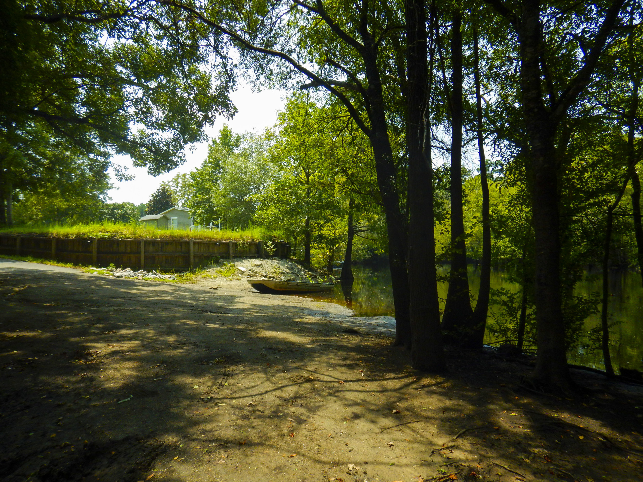  Throw-in landing at Wortham’s Ferry on the upper end of the WRHP. 