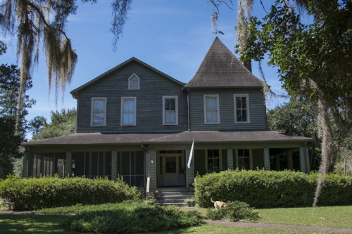 Sitting in a rocking chair on the porch of the Webb Center Lodge, it's easy to slip back in time and imagine it's the 1920's and you're a high-rolling guest at the old Belmont Plantation.