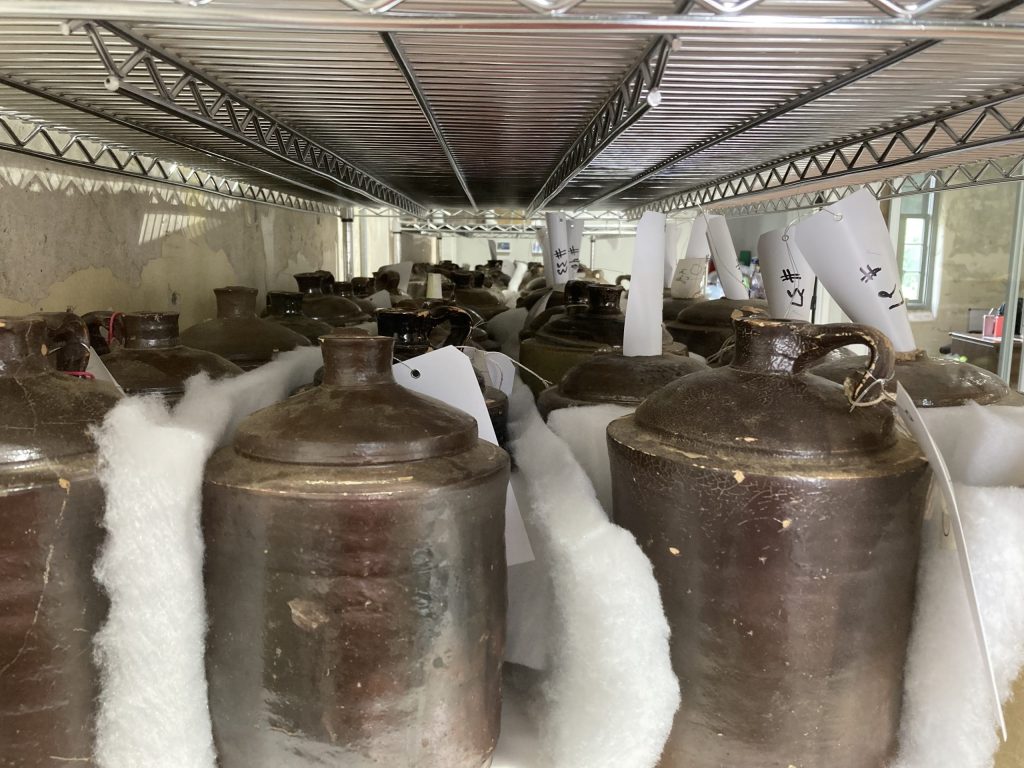 Preparing Vessels for a Traveling&nbsp;Exhibit