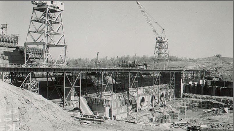 The Lake Hartwell dam under construction in 1959 (photo courtesy U.S. Army Corps of Engineers)