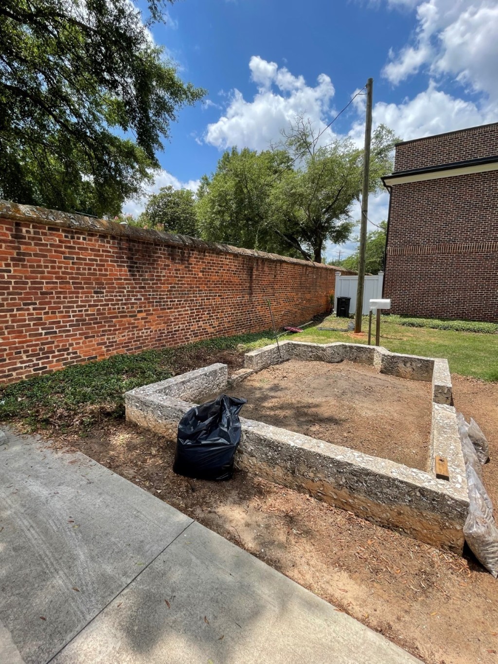 Educational Tabby Structure Garden 